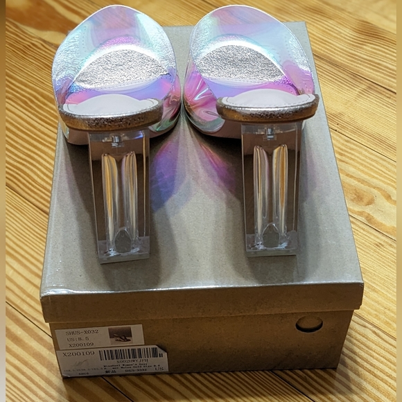 MissHeel Women's Sexy Shimmer Gold Mules, Size 8.5, NEW IN BOX - Picture 3 of 6